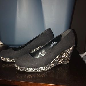 Maurice’s Black Lace Wedges, 10